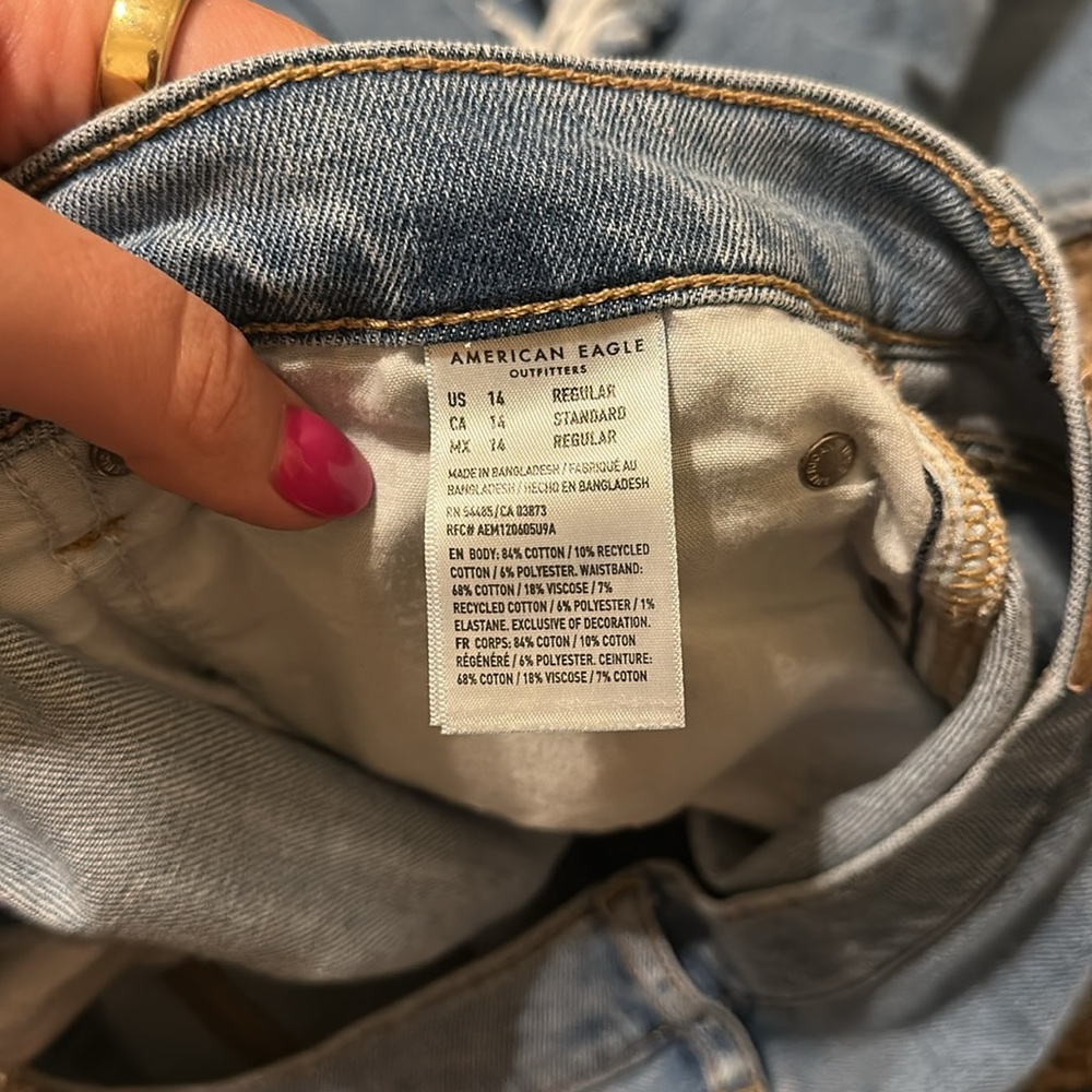 American Eagle Baggy Jean Size 14 Blue Distressed - Picture 5 of 9